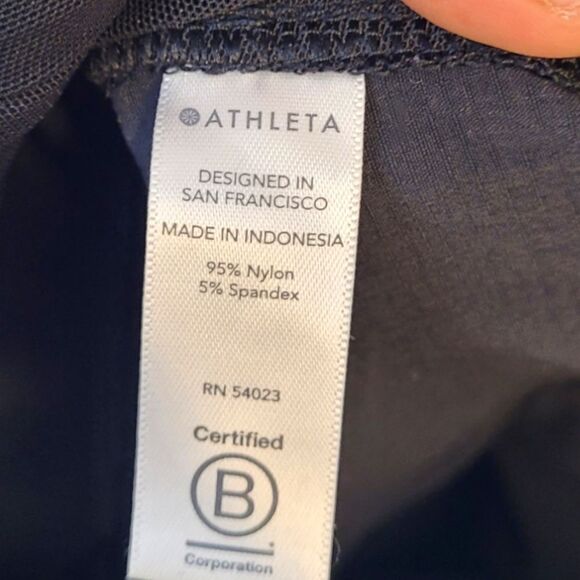 Athleta Black Cargo Trekkie Pants - Picture 4 of 5